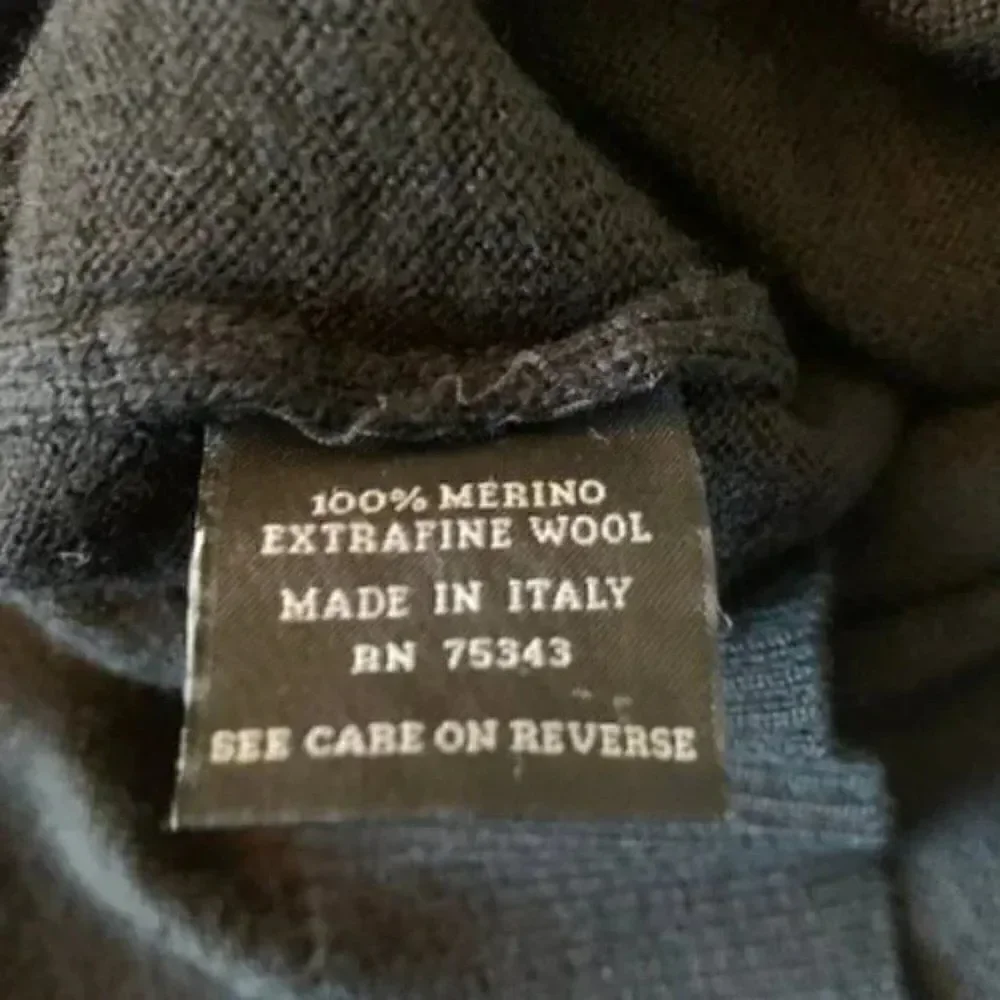 Marco Fiori Men’s Merino Wool V Neck Sweater size L
